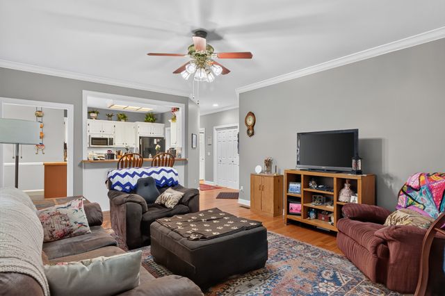 108 Fairways Blvd, N, Tullahoma, TN 37388