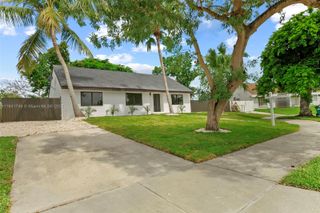 20620 SW 120th Pl, Miami, FL 33177