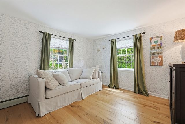 135 Locust St, Holliston, MA 01746