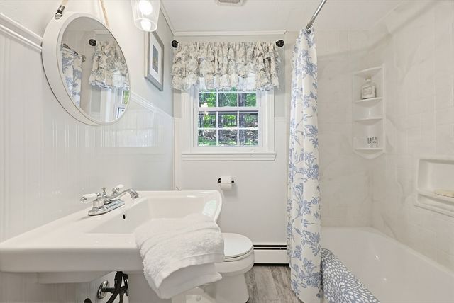 135 Locust St, Holliston, MA 01746