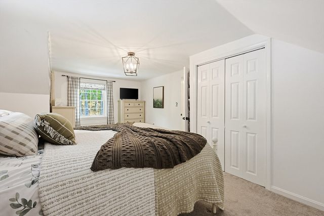 135 Locust St, Holliston, MA 01746