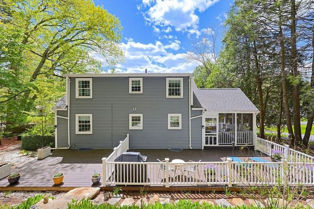 135 Locust St, Holliston, MA 01746