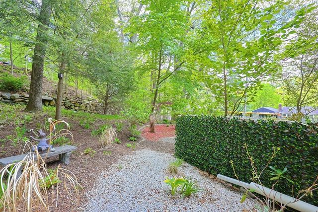 135 Locust St, Holliston, MA 01746