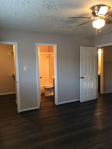 3010 Bee Cave Drive, Missouri City, TX 77459