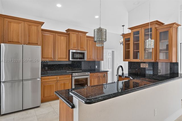10890 SW 95th St, Miami, FL 33176