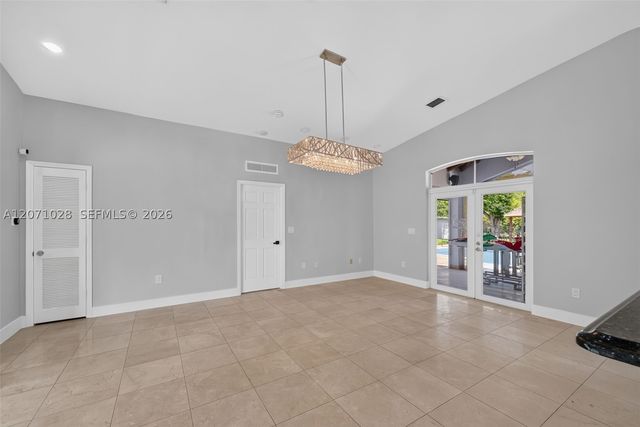 10890 SW 95th St, Miami, FL 33176