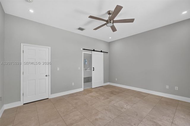 10890 SW 95th St, Miami, FL 33176
