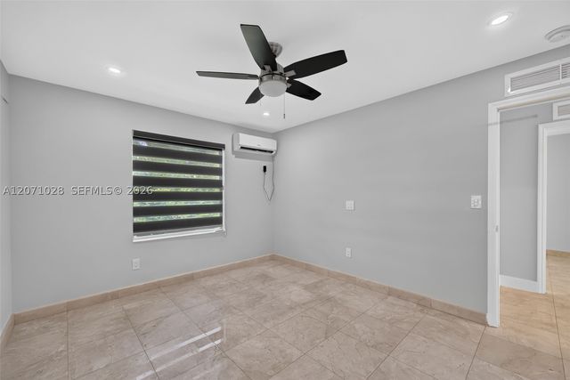 10890 SW 95th St, Miami, FL 33176