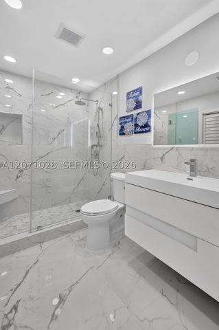 10890 SW 95th St, Miami, FL 33176