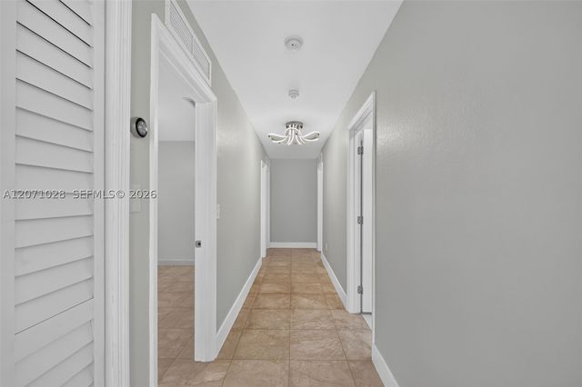 10890 SW 95th St, Miami, FL 33176