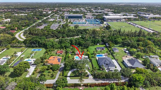 10890 SW 95th St, Miami, FL 33176