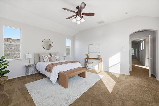 1305 Live Oak Lane, Savannah, TX 76227