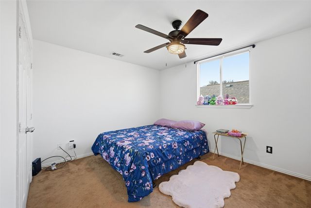 1305 Live Oak Lane, Savannah, TX 76227