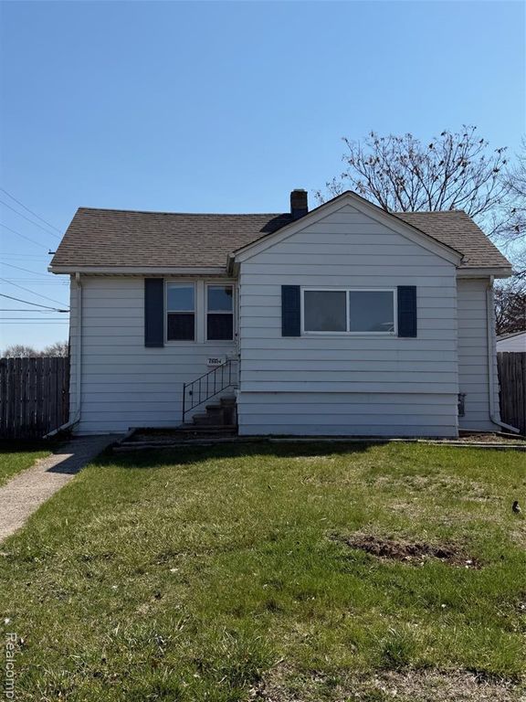 26614 Alger Boulevard, Madison Heights, MI 48071