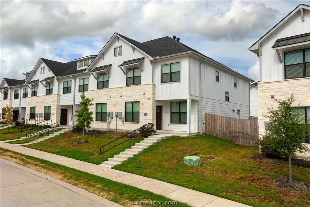 2109 Jax Drive, College Station, TX 77845