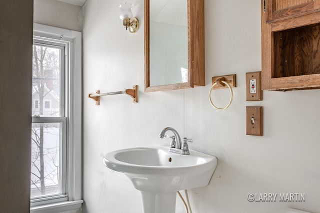 55 Fitch Place SE, Grand Rapids, MI 49503