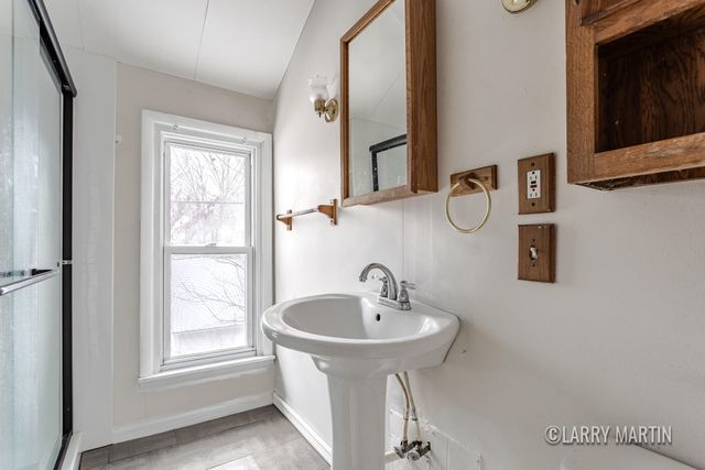 55 Fitch Place SE, Grand Rapids, MI 49503