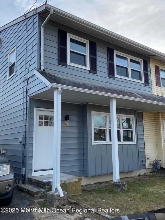 704 Cedar Street, Lakehurst, NJ 08733