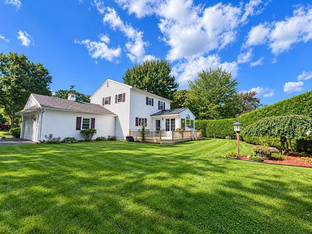 10 Mason Drive, Essex Junction, VT 05452