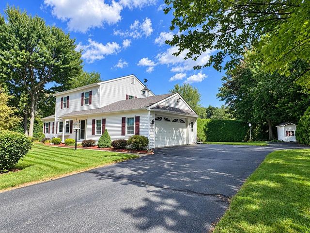 10 Mason Drive, Essex Junction, VT 05452