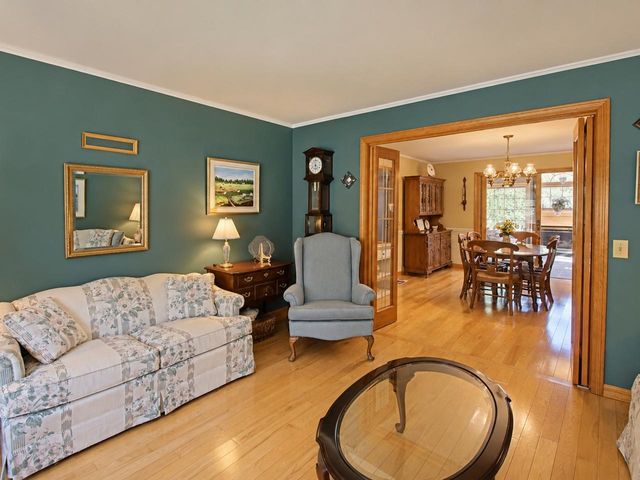 10 Mason Drive, Essex Junction, VT 05452