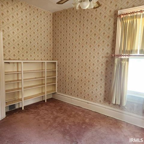 706 S Main Street, Ligonier, IN 46767