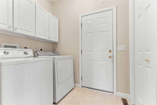 6745 WILDFLOWER Court, Erie, PA 16509