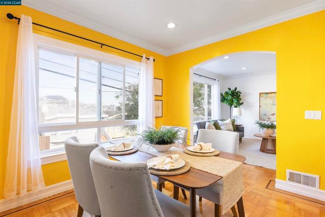 719 Lakeview Ave, San Francisco, CA 94112