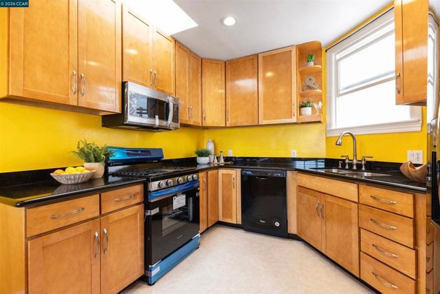 719 Lakeview Ave, San Francisco, CA 94112