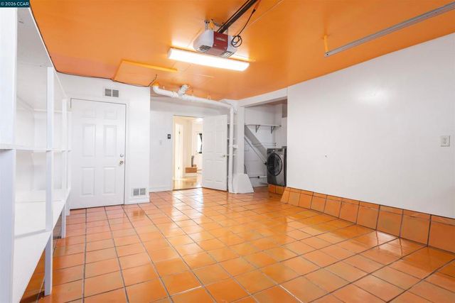 719 Lakeview Ave, San Francisco, CA 94112