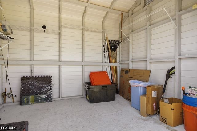 402 NW 18th TER, Cape Coral, FL 33993