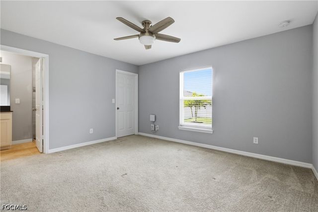 402 NW 18th TER, Cape Coral, FL 33993