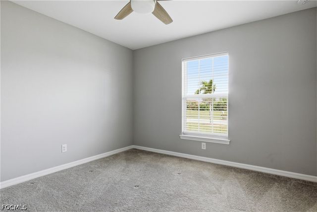 402 NW 18th TER, Cape Coral, FL 33993