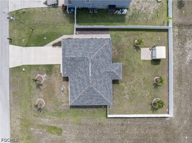 402 NW 18th TER, Cape Coral, FL 33993