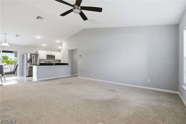 402 NW 18th TER, Cape Coral, FL 33993