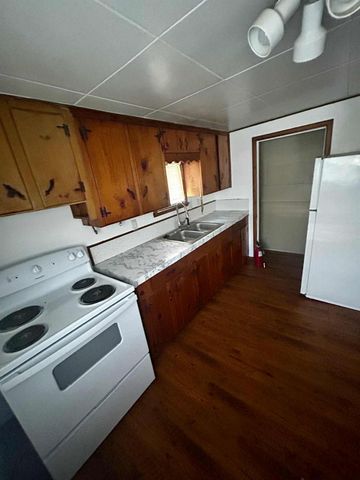 1234 River Road, Goodrich, TX 77335