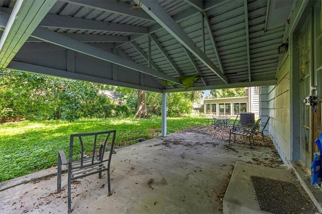 5206 Spring Avenue, Kansas City, MO 64133