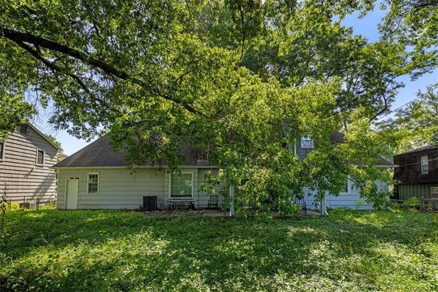 5206 Spring Avenue, Kansas City, MO 64133