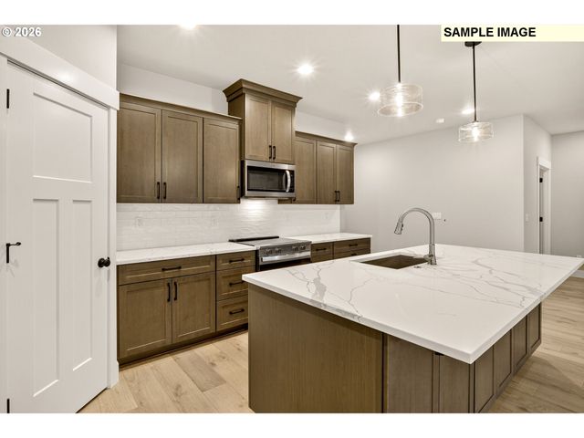 3352 Ne SWEETWATER Rd 80, Estacada, OR 97023