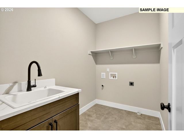 3352 Ne SWEETWATER Rd 80, Estacada, OR 97023