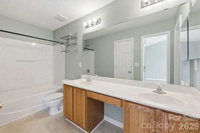 12368 Hennigan Place Lane, Charlotte, NC 28214