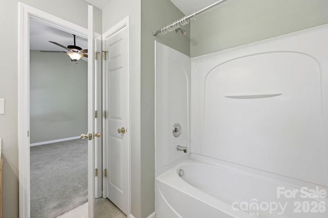 12368 Hennigan Place Lane, Charlotte, NC 28214