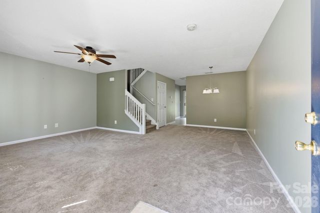 12368 Hennigan Place Lane, Charlotte, NC 28214