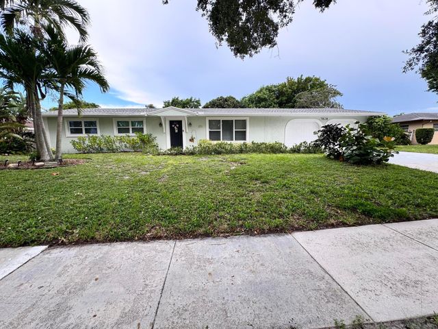 7828 Saint Andrews Road, Lake Worth, FL 33467