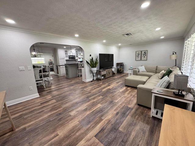 7828 Saint Andrews Road, Lake Worth, FL 33467