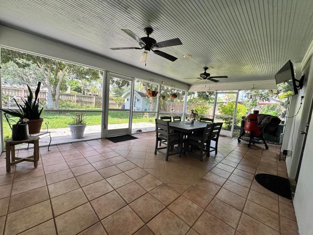 7828 Saint Andrews Road, Lake Worth, FL 33467