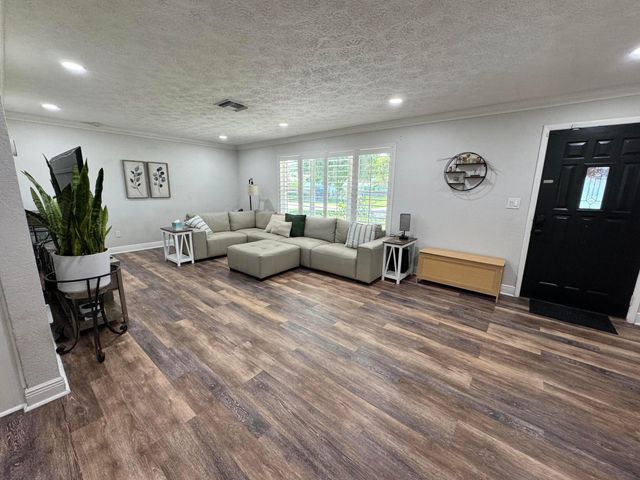 7828 Saint Andrews Road, Lake Worth, FL 33467