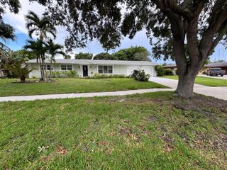 7828 Saint Andrews Road, Lake Worth, FL 33467