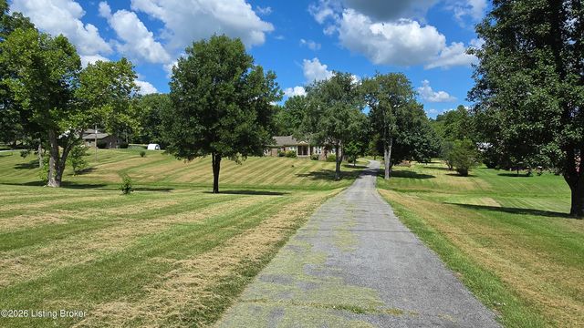 2121 Long Run Rd, Louisville, KY 40245