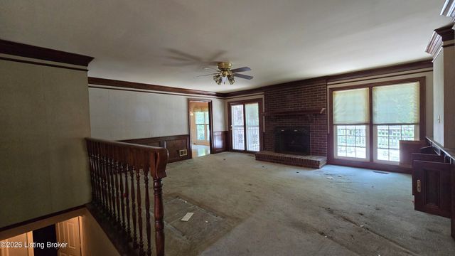 2121 Long Run Rd, Louisville, KY 40245
